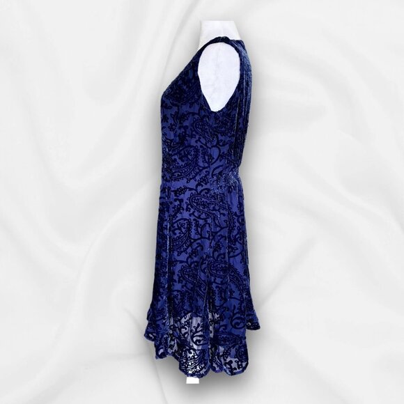Reba Sleeveless Navy Velvet Burnout Dress - Size Large Cocktail, Evening, Party - Picture 2 of 10
